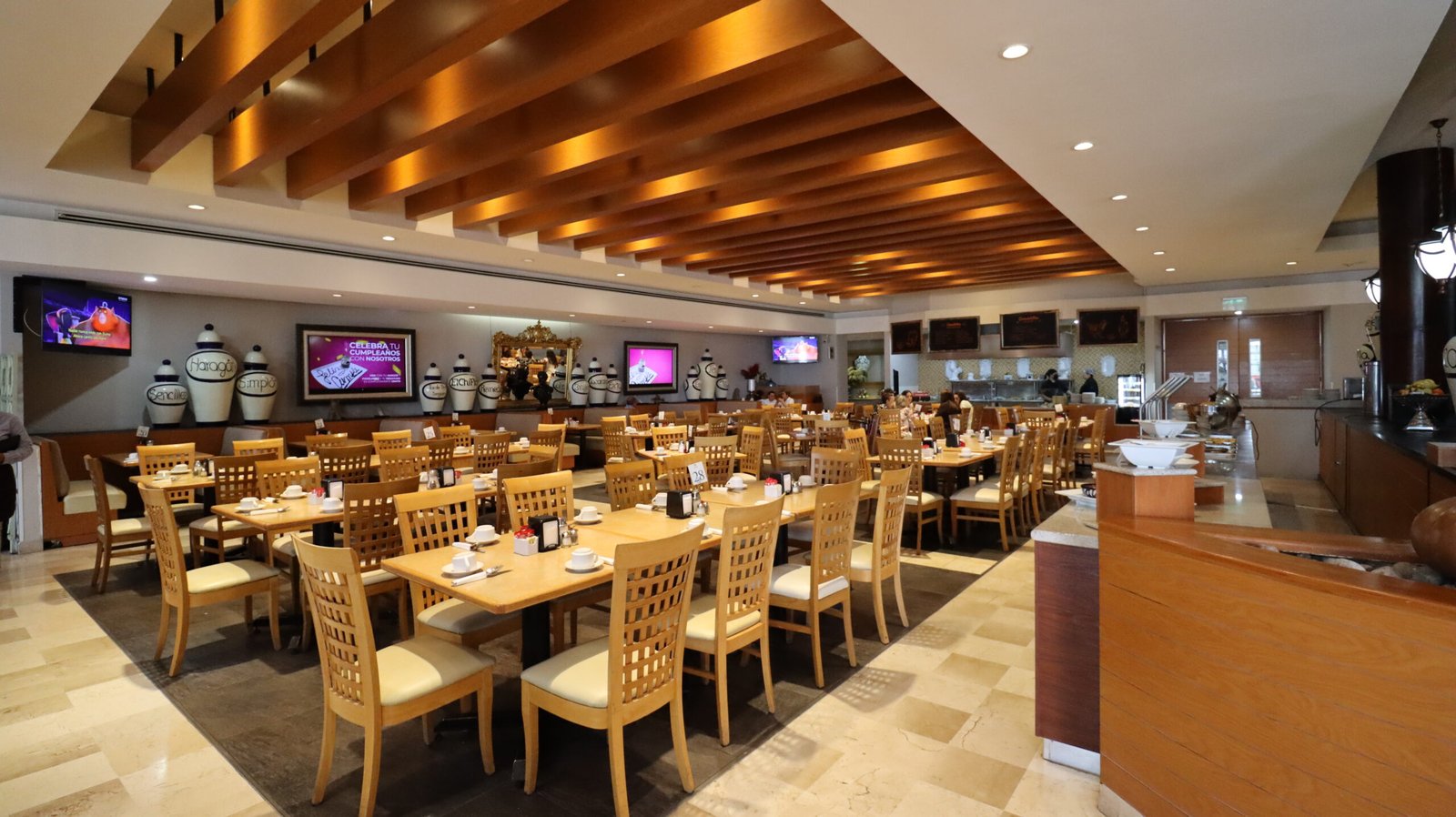 Motril Café-Restaurante en Tiser Hotel